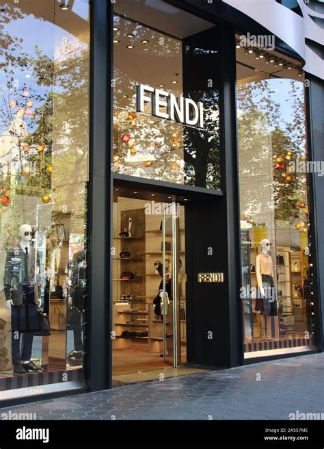 Fendi Barcelona Paseo De Gracia – Shop in Barcelona, 31 .